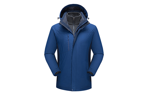 沖鋒衣廠(chǎng)家：三合一沖鋒衣比羽絨服更保暖嗎？